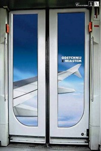 Contoh Desain Poster Keren dan Unik
