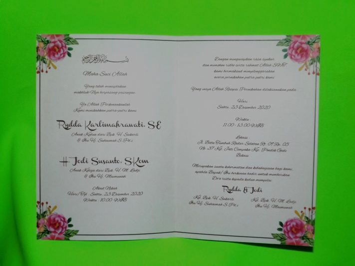 Three Diamonds Card Wedding Invitations