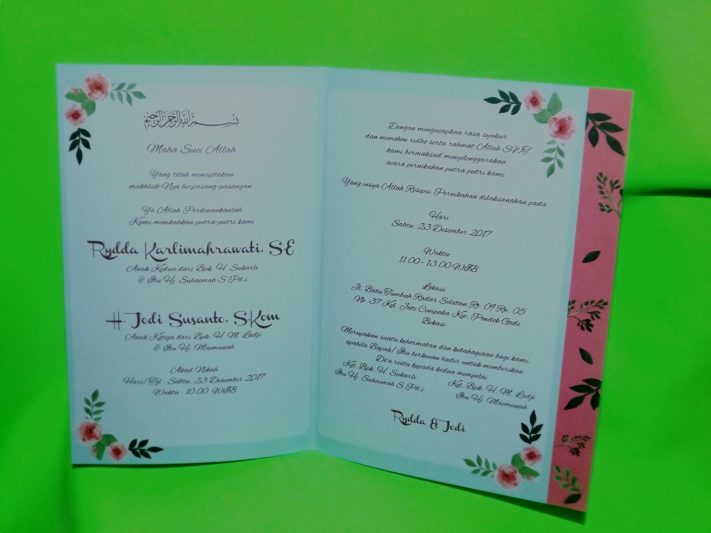 Three Diamonds Card Wedding Invitations