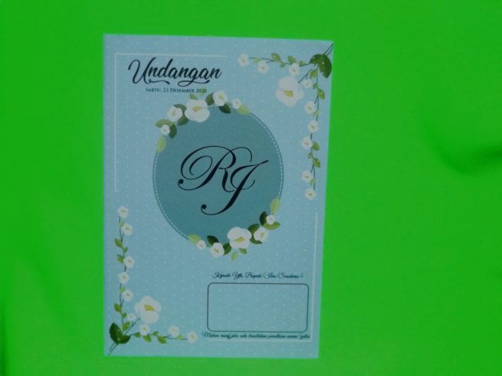 Three Diamonds Card Wedding Invitations