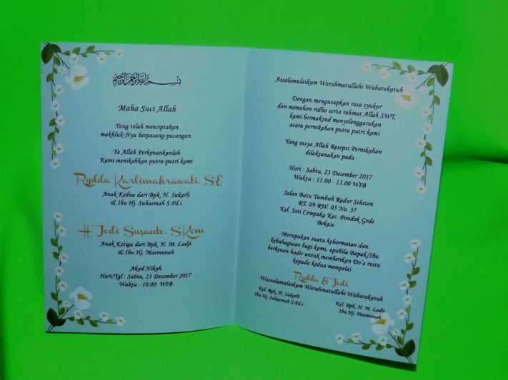 Three Diamonds Card Wedding Invitations