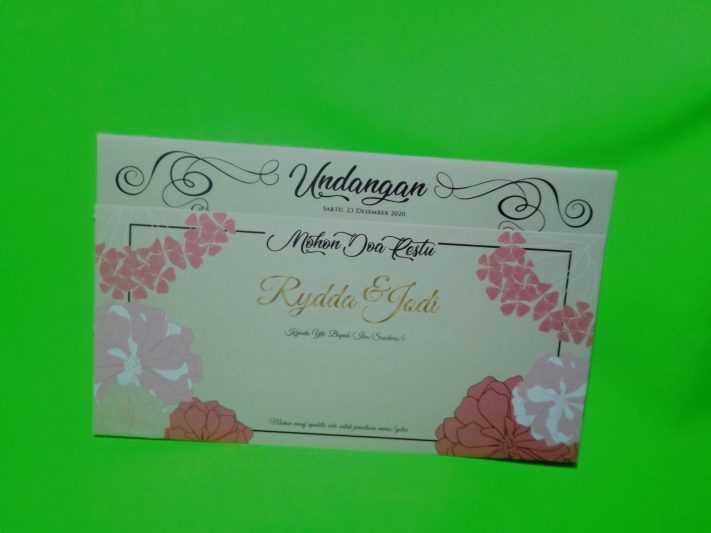 Three Diamonds Card Wedding Invitations