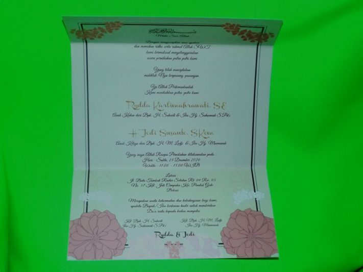 Three Diamonds Card Wedding Invitations