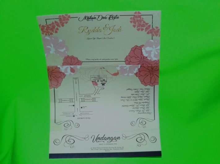 Three Diamonds Card Wedding Invitations