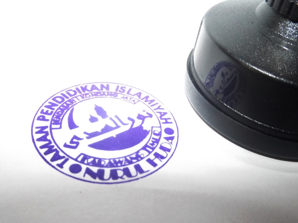 Stempel Otomatis Banyak Warna Tanpa Bak Tinta 