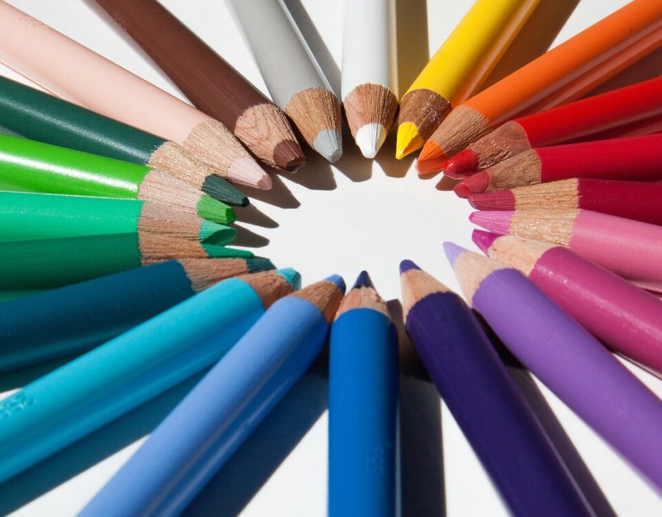 colored pencils, colour pencils, star-shaped-179167.jpg